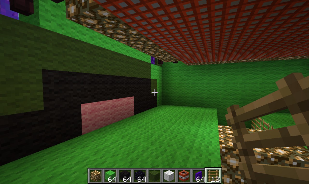 Giant creeper/creeper house Minecraft Project
