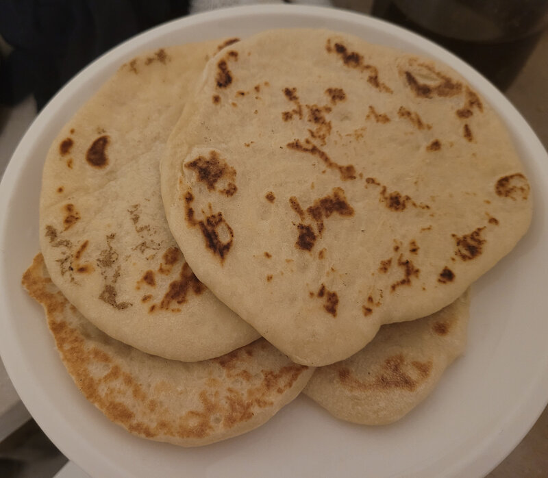 Fladenbrot . je