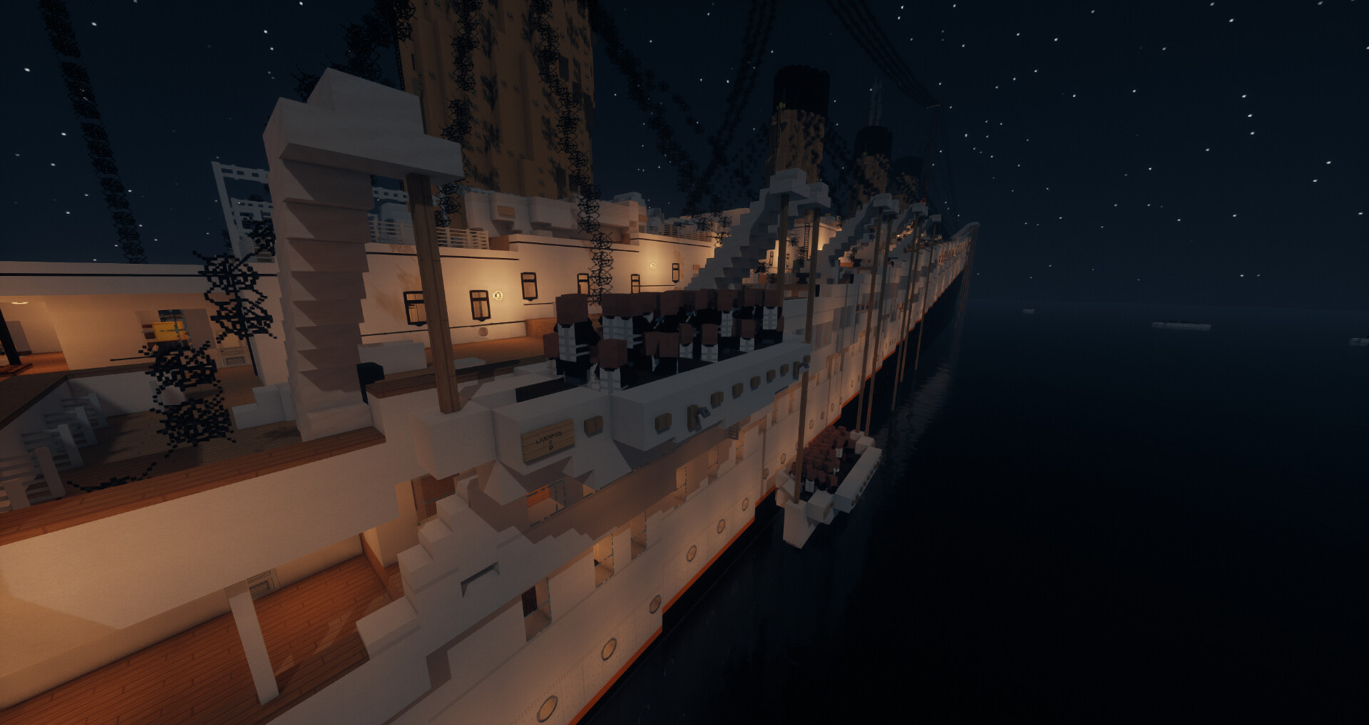RMS Titanic Sinking Full interior (Download) Minecraft Map