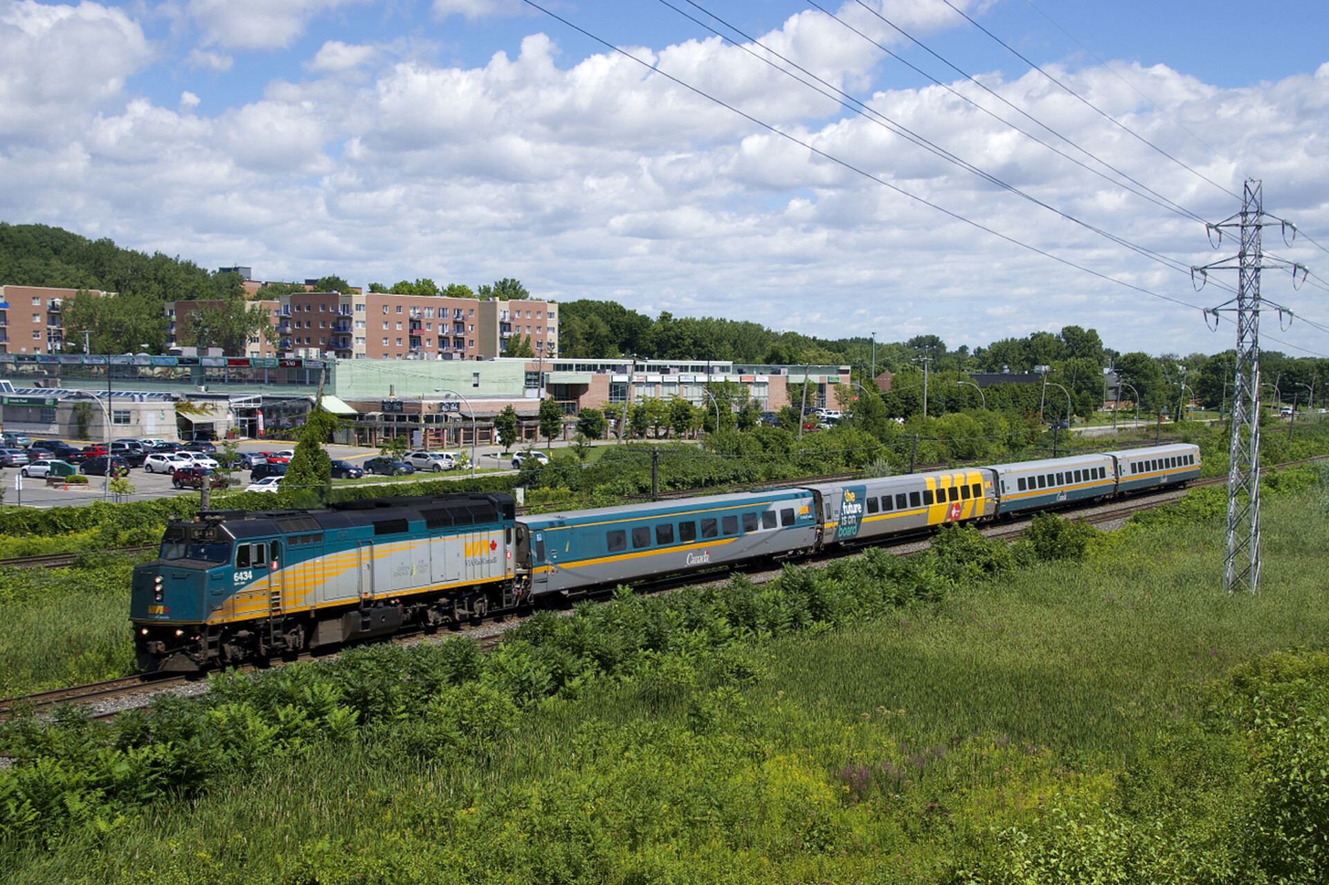 VIA Rail - Bombardier LRC Coaches (REMAKE) Minecraft Map