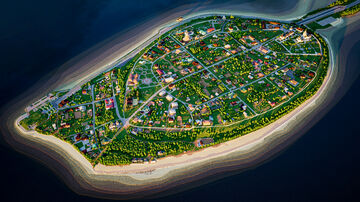 Sviyazhsk 1 to 1 scale - Свяижск в масштабе 1 к 1 (TeamCIS | СНГ - Build the Earth) Minecraft Map & Project