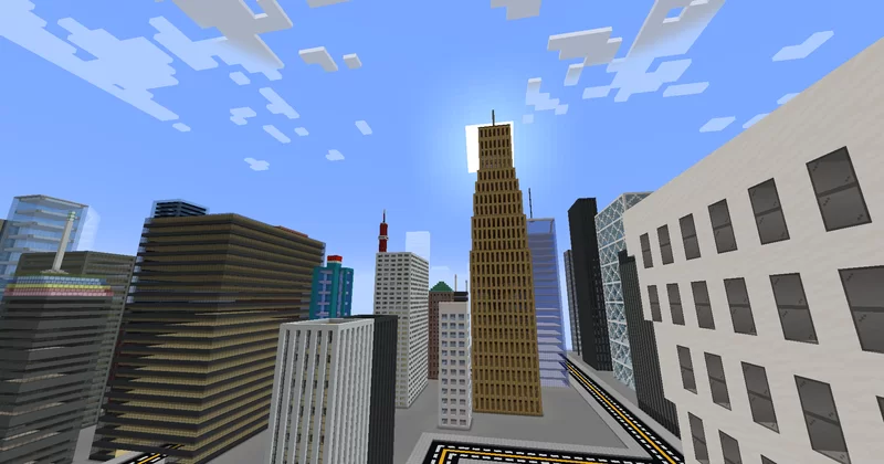 Old skyscraper in the middle of the city Minecraft Map