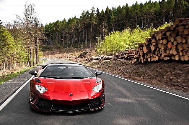Lamborghini Aventador by Mansory