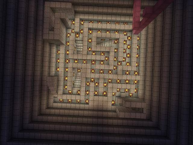 Pyra-maze Minecraft Map