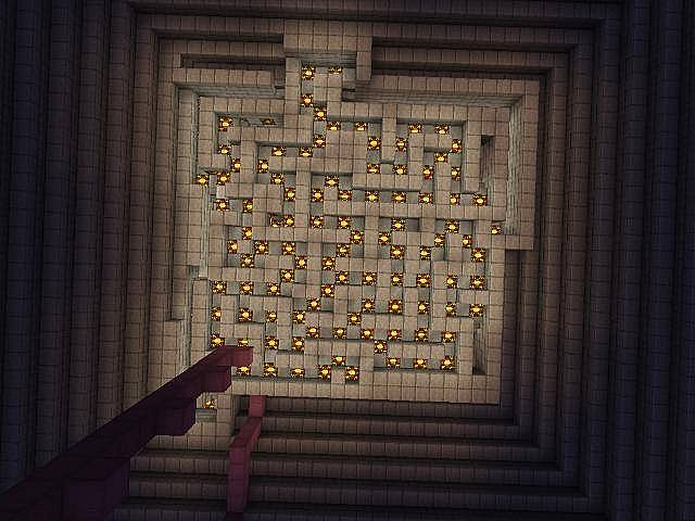 Pyra-maze Minecraft Map